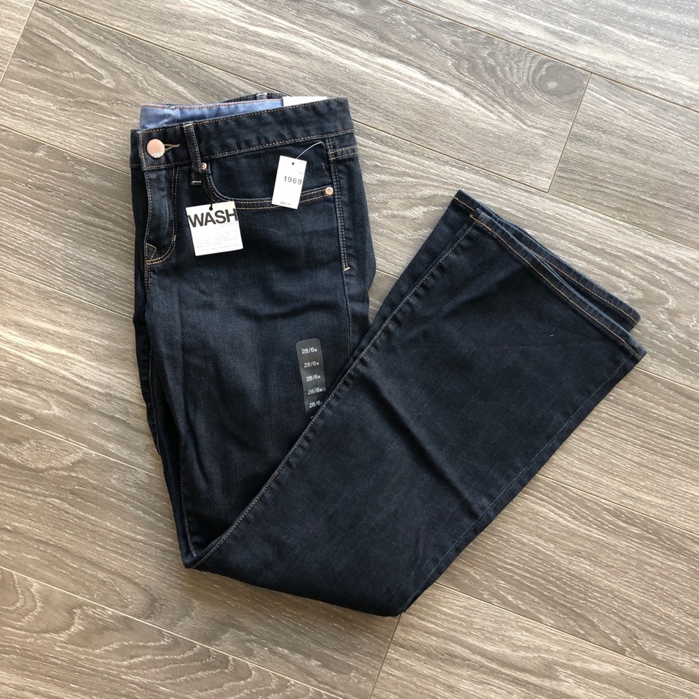 NWT GAP Curvy Boot Cut Jeans, 28/6a